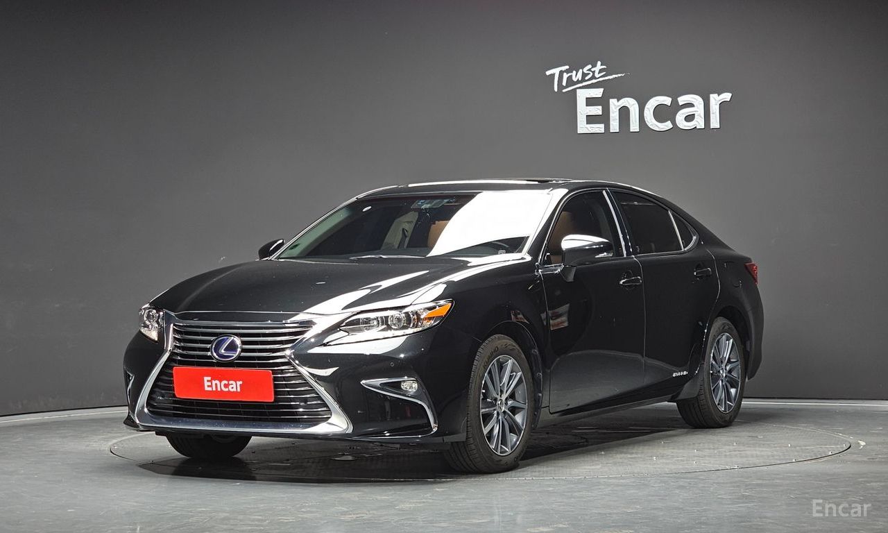 Lexus New ES300h Supreme 2017