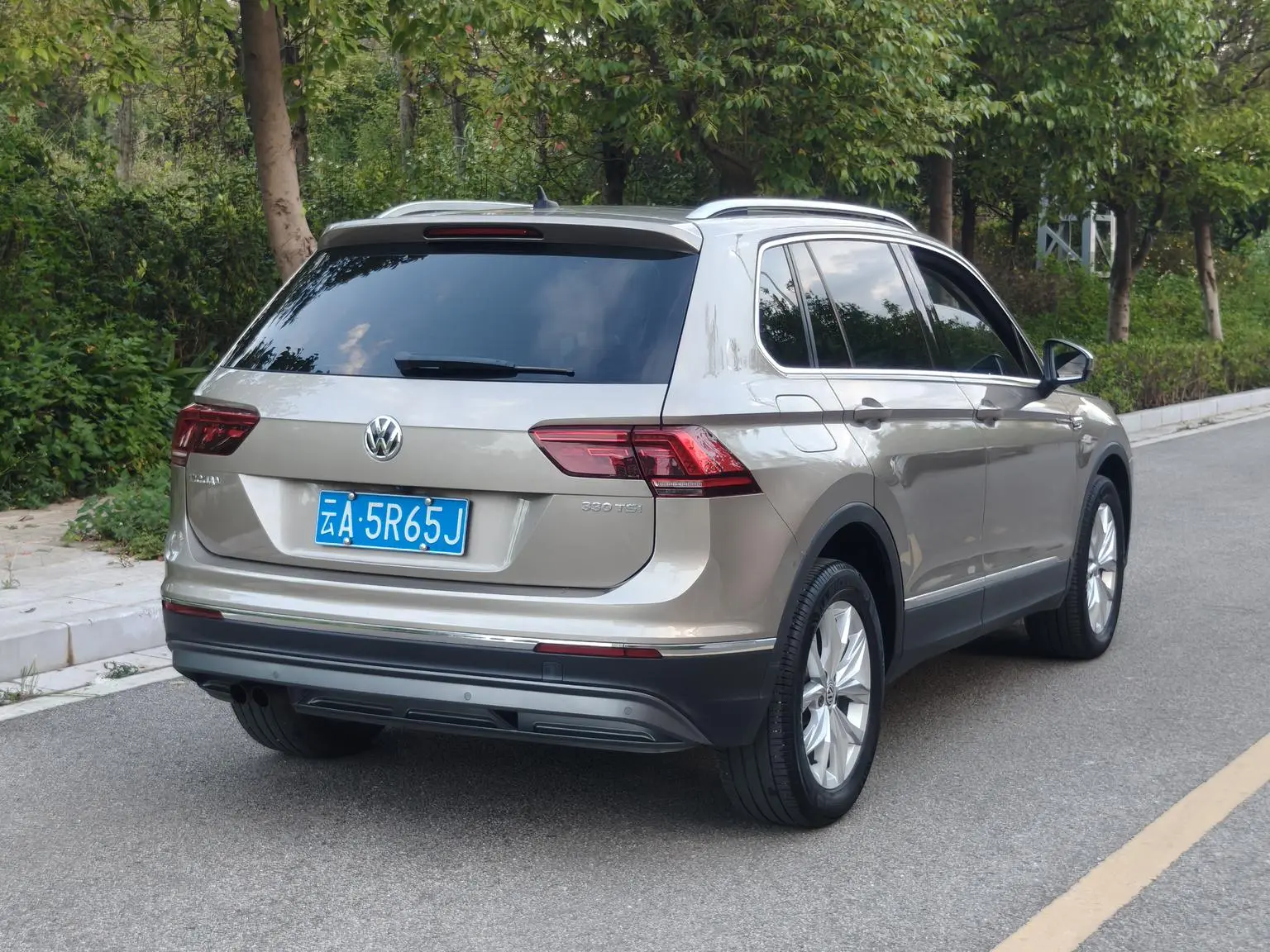 Volkswagen Tiguan 2018 330TSI 4WD