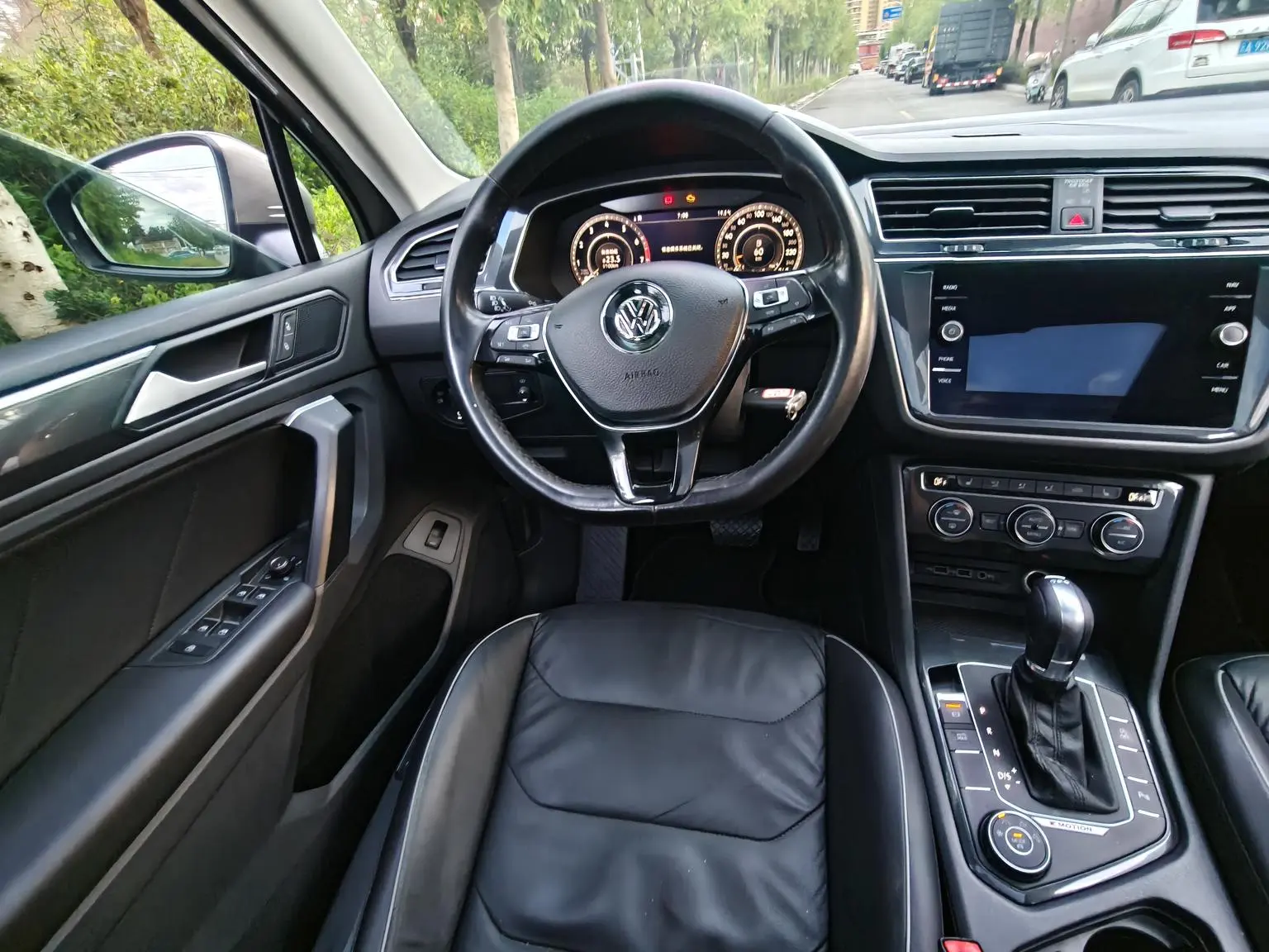 Volkswagen Tiguan 2018 330TSI 4WD