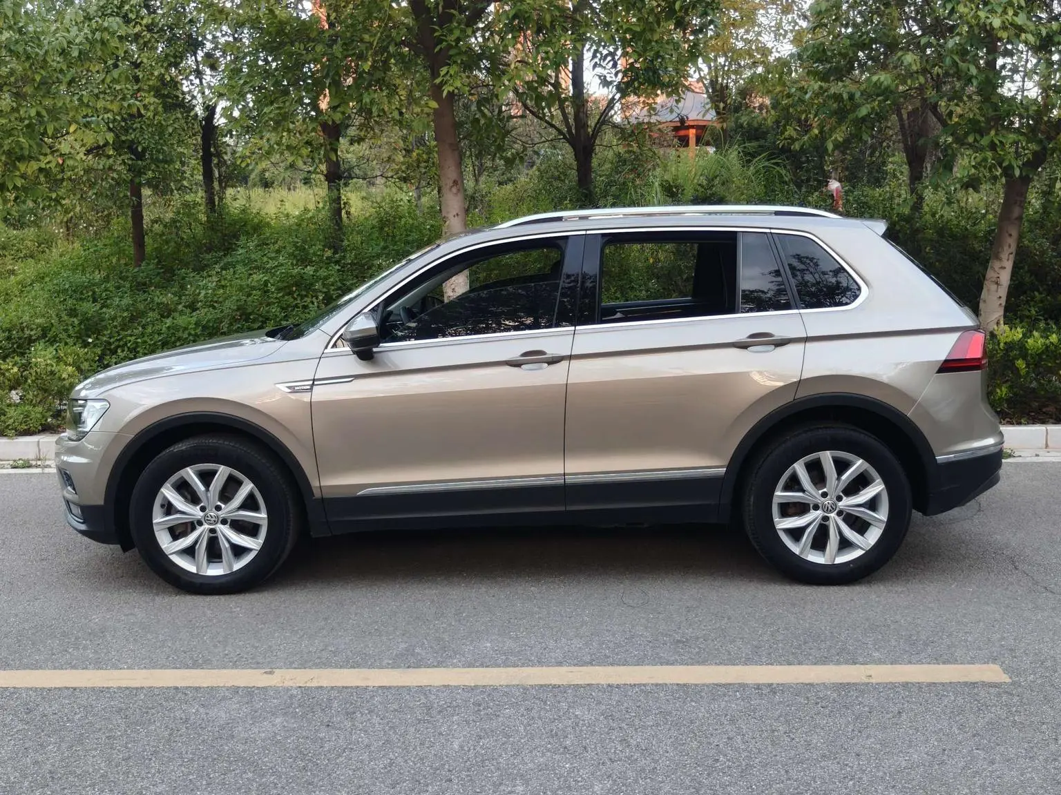 Volkswagen Tiguan 2018 330TSI 4WD