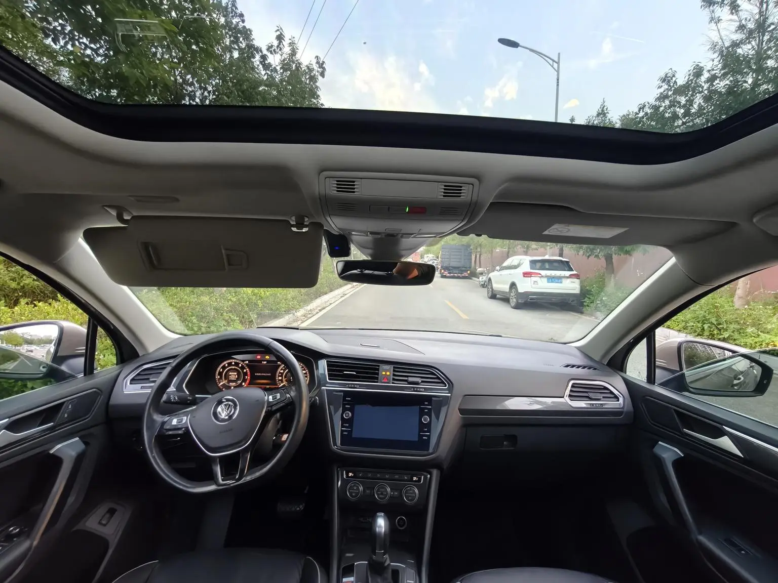 Volkswagen Tiguan 2018 330TSI 4WD