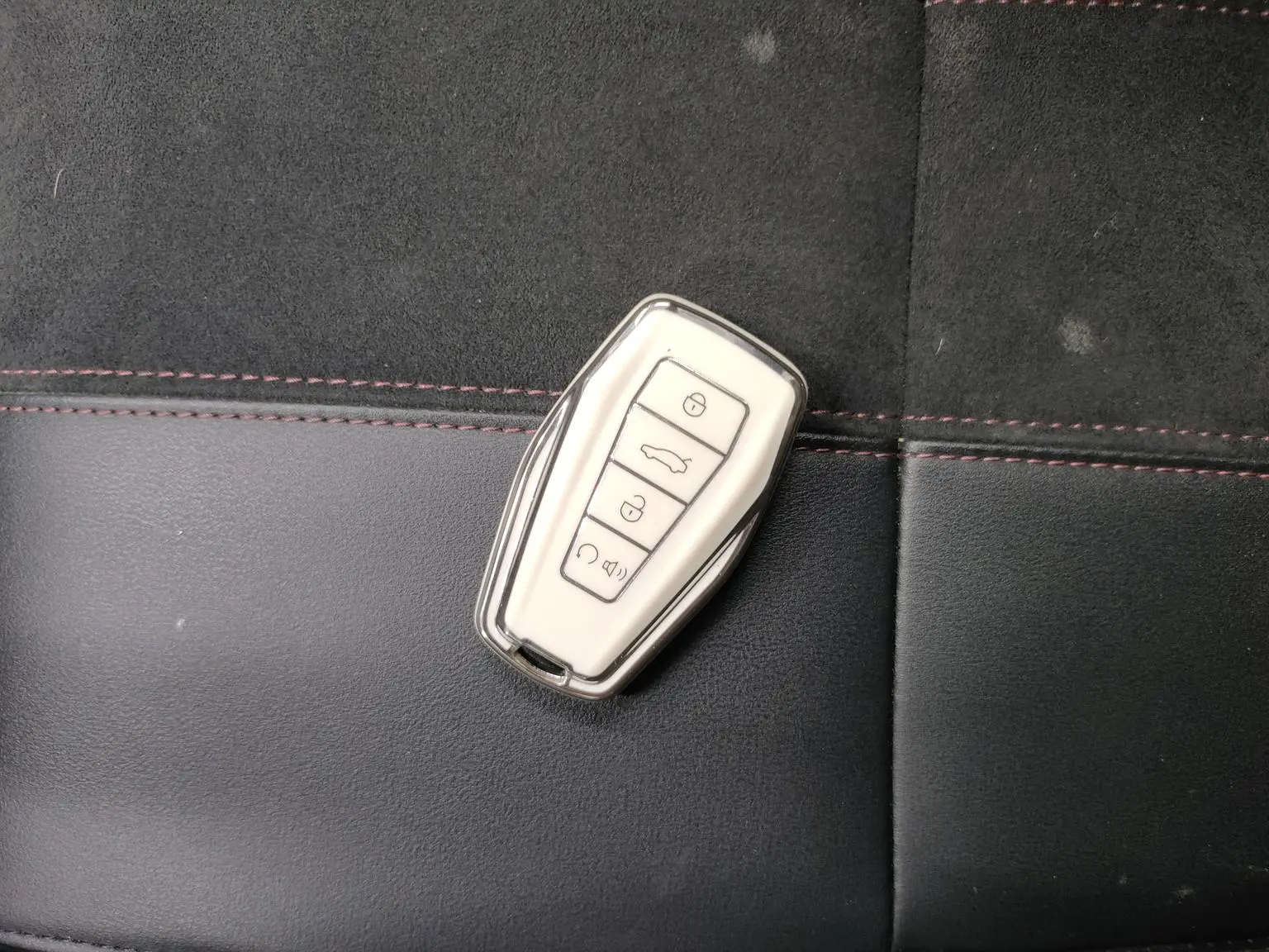 Geely Binyue 2021 260T DCT Glory