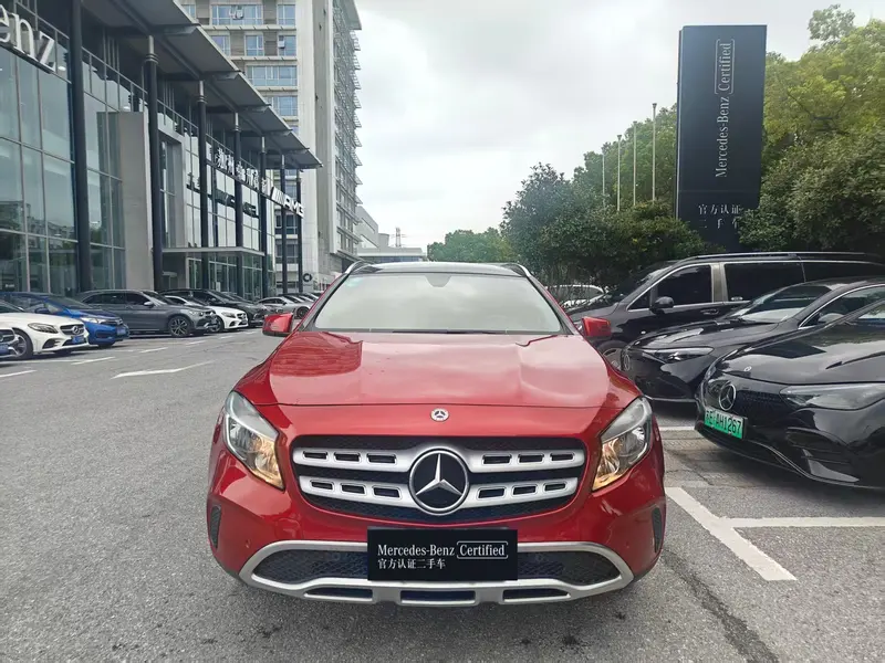 Mercedes-Benz GLA 2017 GLA 200 Dynamic