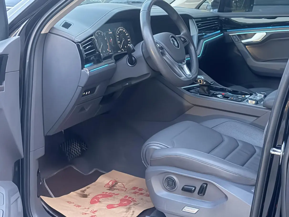 Volkswagen Touareg 2019 3.0TSI Sharp China V