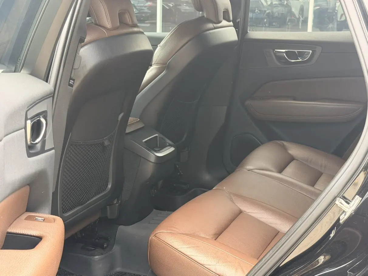 Volvo XC60 2021 T5 4WD Vision Luxury