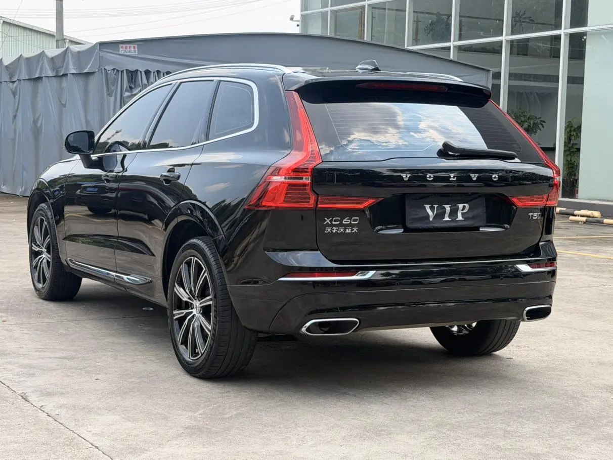 Volvo XC60 2021 T5 4WD Vision Luxury