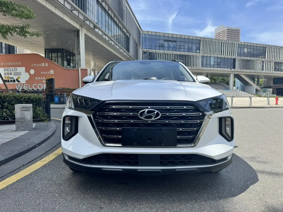 Hyundai Tucson 2020 280TGDi DCT 2WD Smart Connected China VI