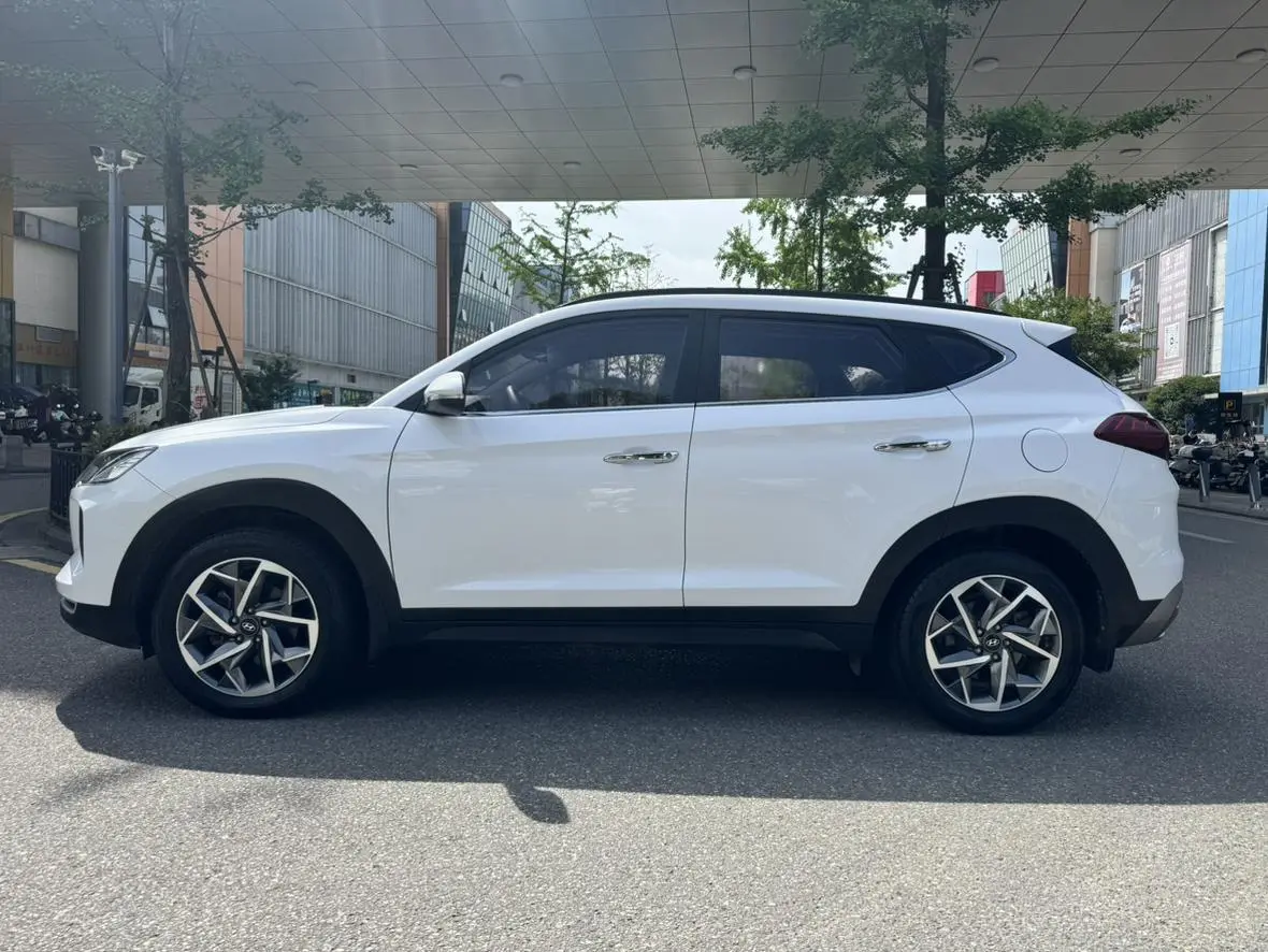 Hyundai Tucson 2020 280TGDi DCT 2WD Smart Connected China VI