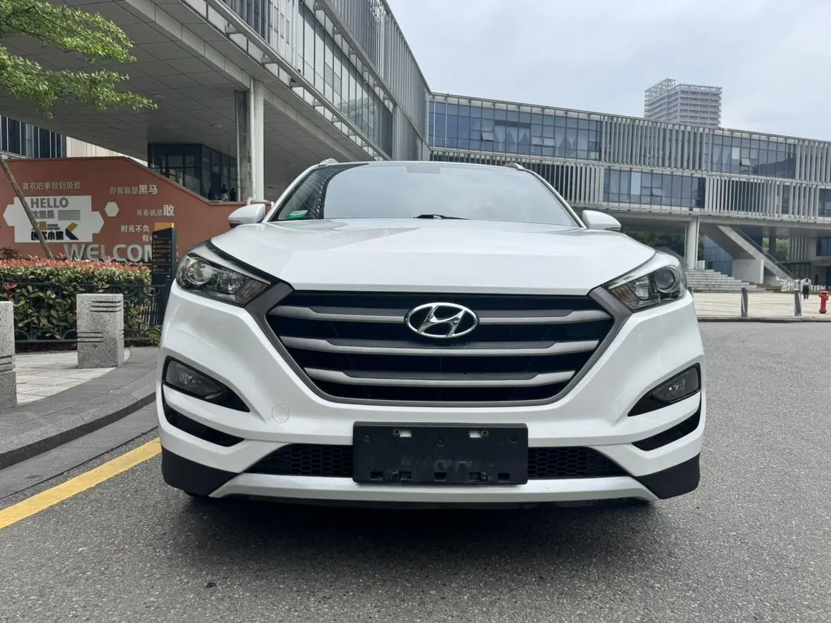 Hyundai Tucson 2018 1.6T DCT 2WD 15 Anniversary