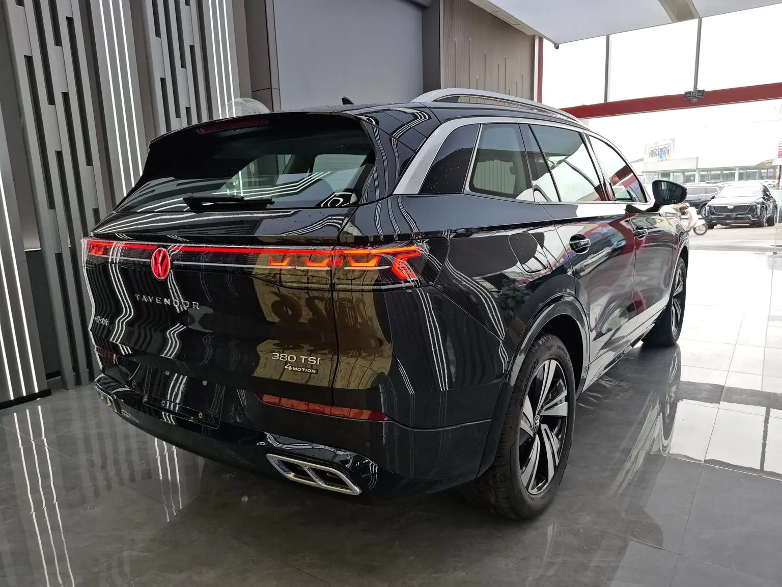 Volkswagen 2024 380TSI 4WD R-line