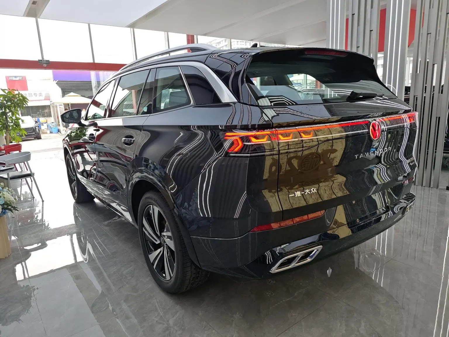 Volkswagen 2024 380TSI 4WD R-line