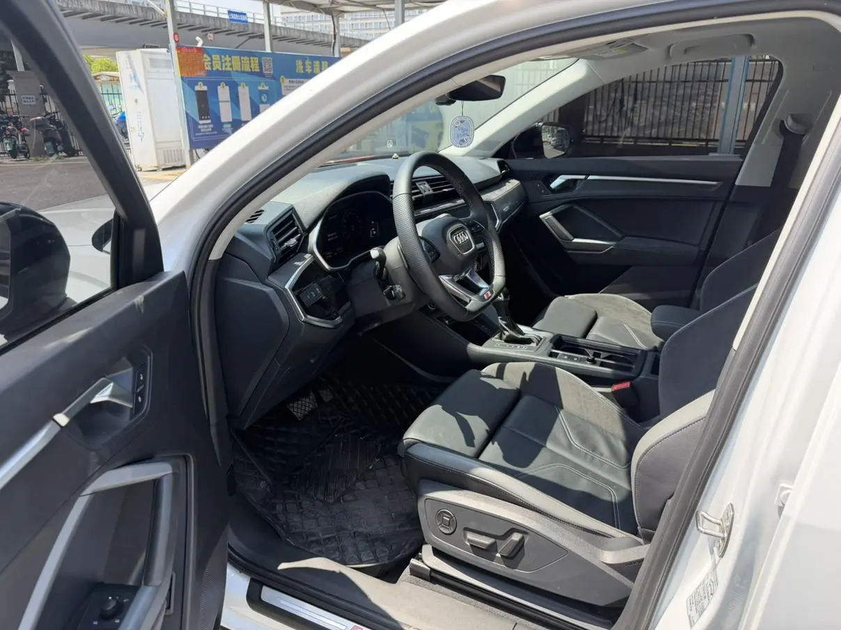 Audi Q3 Sportback 2023 40 TFSI Fashion