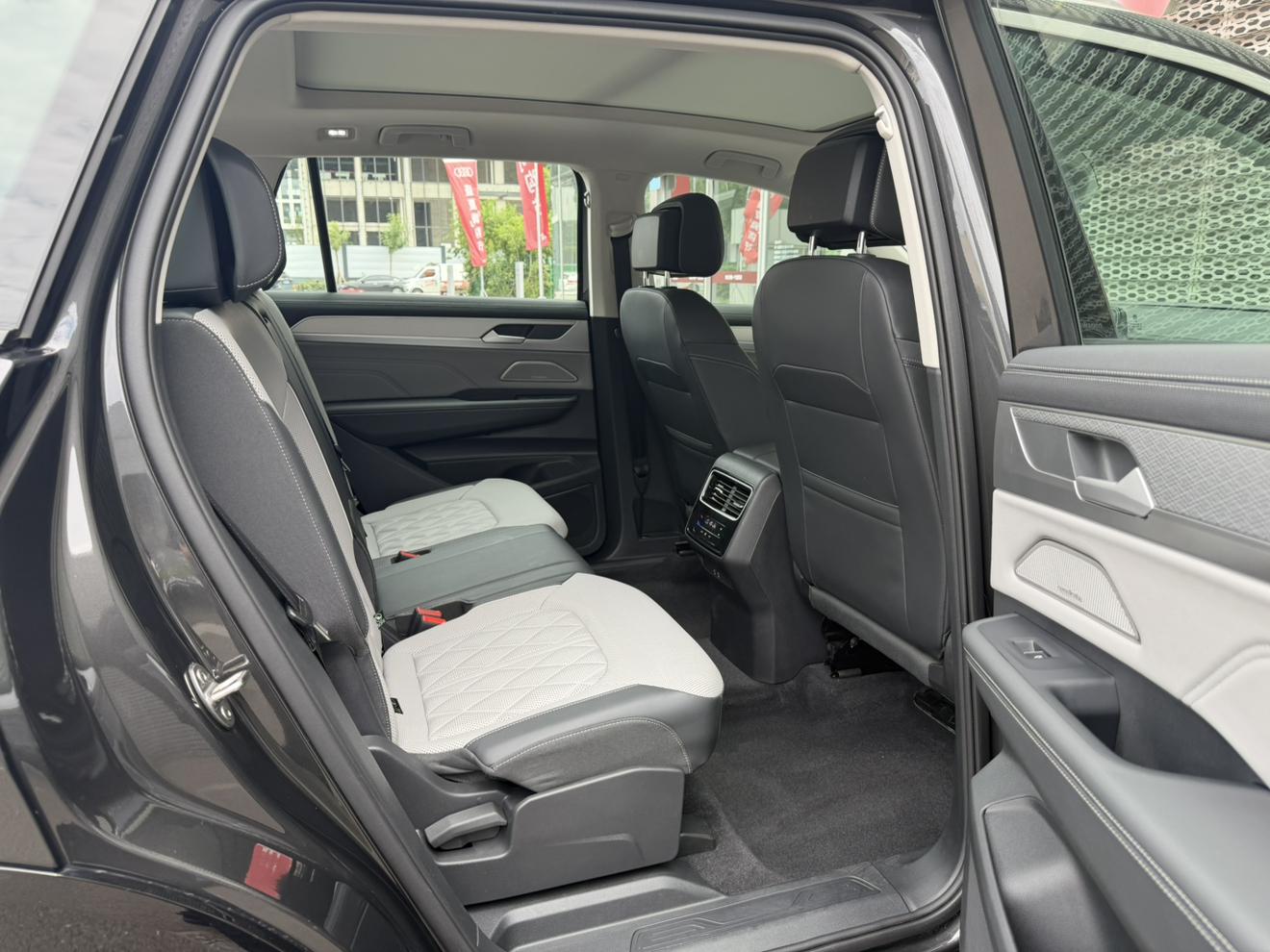Volkswagen 2024 380TSI 4WD R-Line