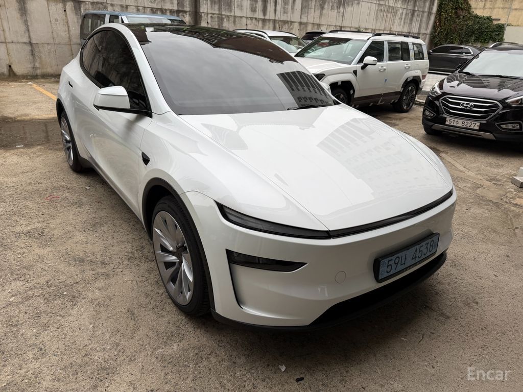 Tesla Model Y Premium RWD 2025