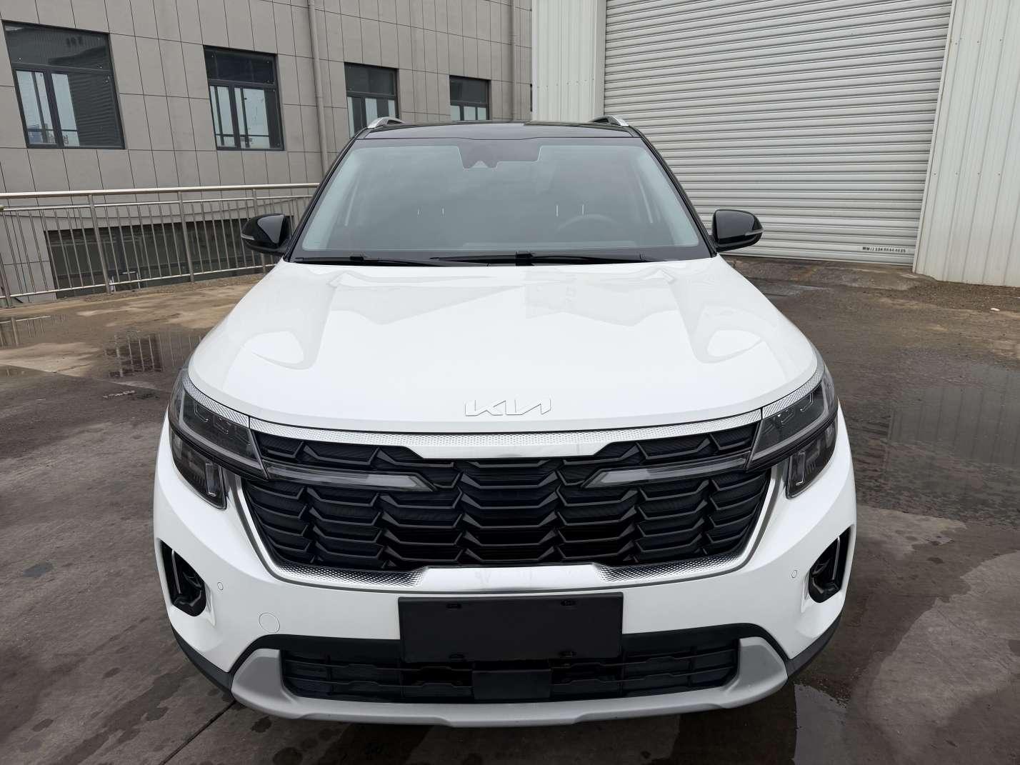 Kia 2023 1.5L IVT Luxury