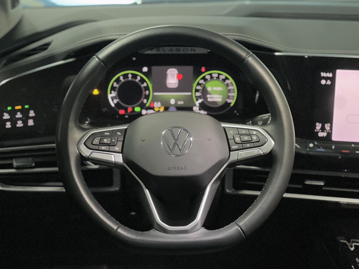 Volkswagen 2021 380TSI 4WD