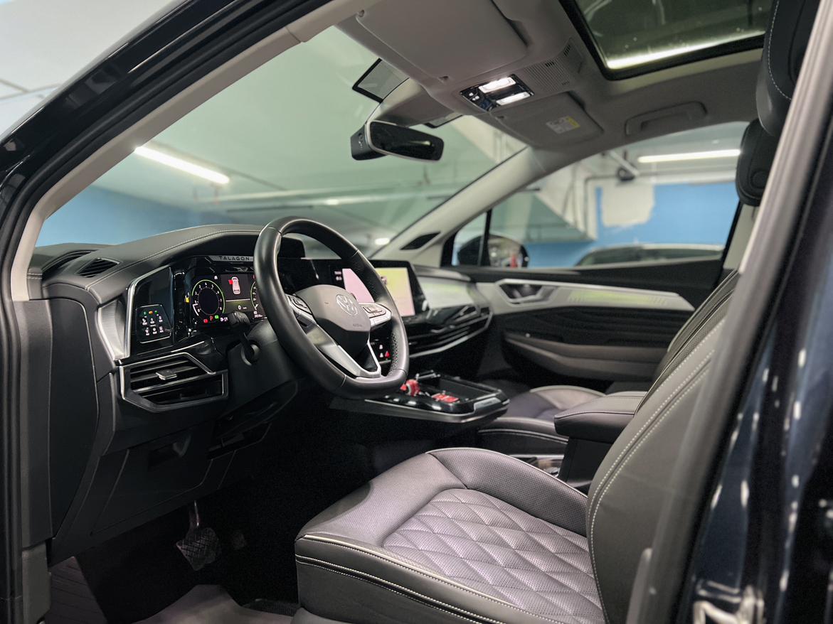 Volkswagen 2021 380TSI 4WD