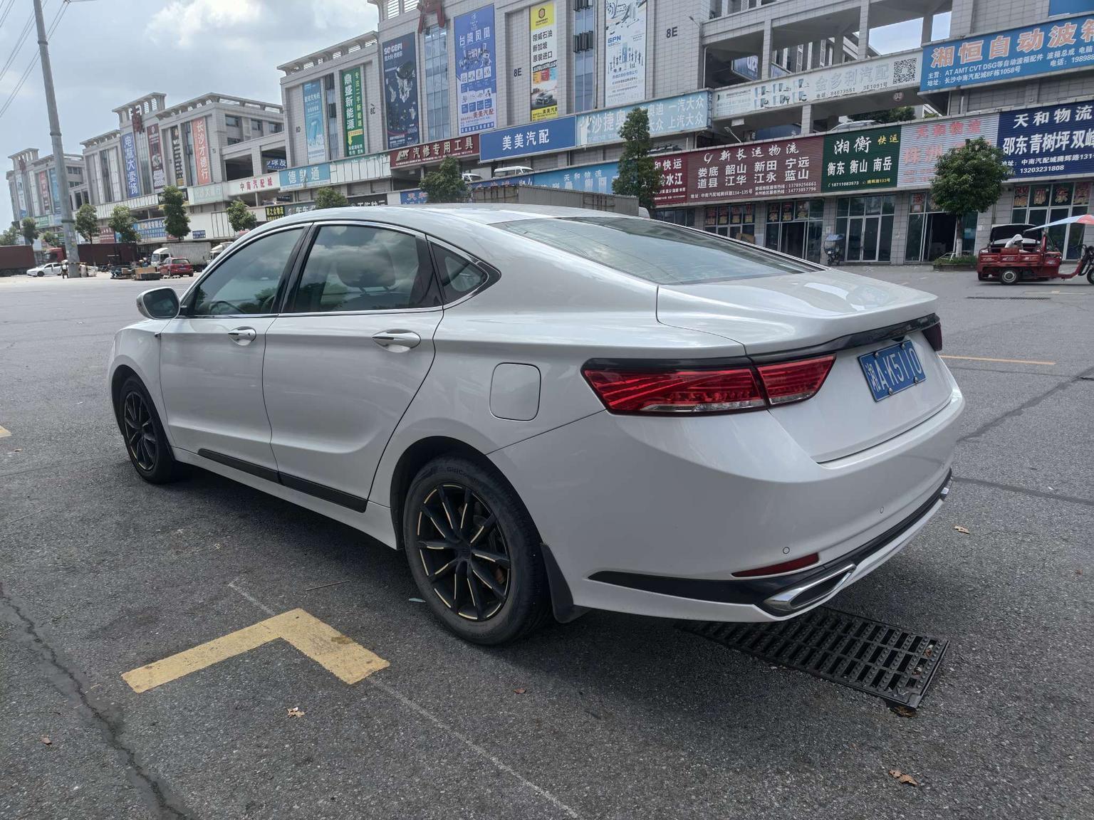 Geely 2021 1.8T Navigator +