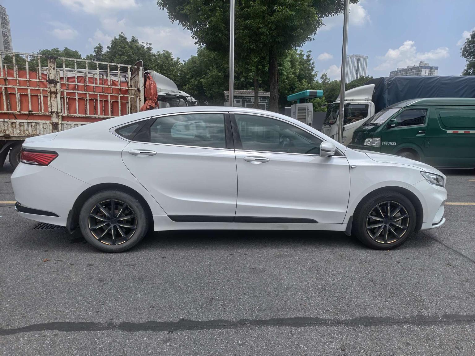 Geely 2021 1.8T Navigator +