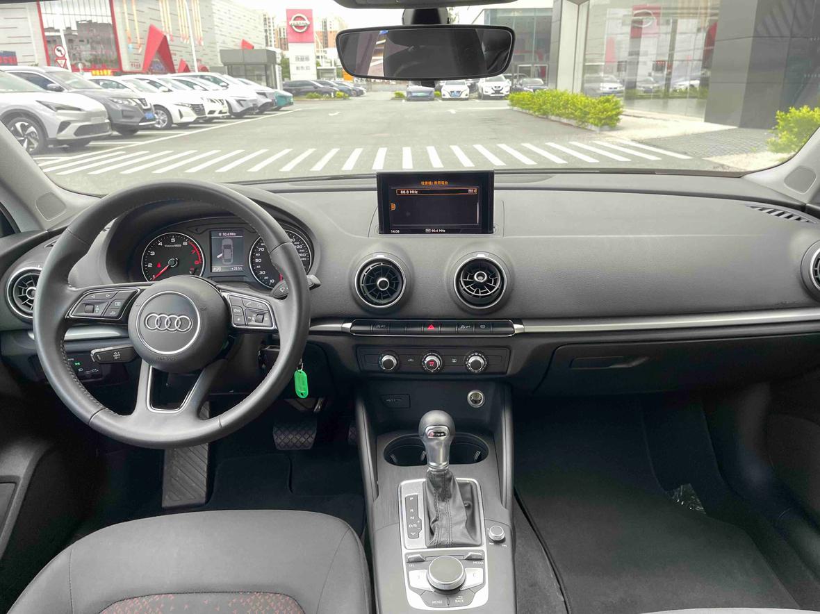 Audi A3 2020 Facelift Limousine 35 TFSI Progressive China VI