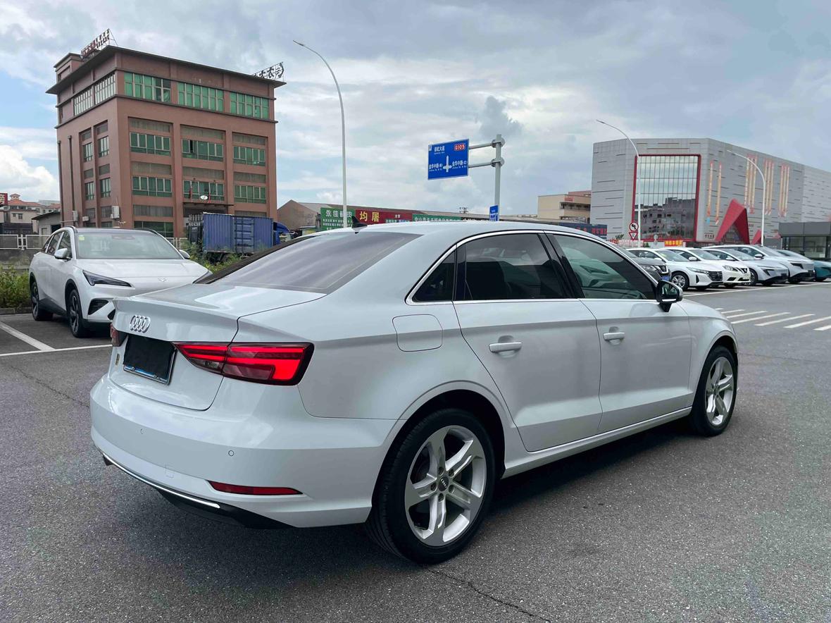 Audi A3 2020 Facelift Limousine 35 TFSI Progressive China VI