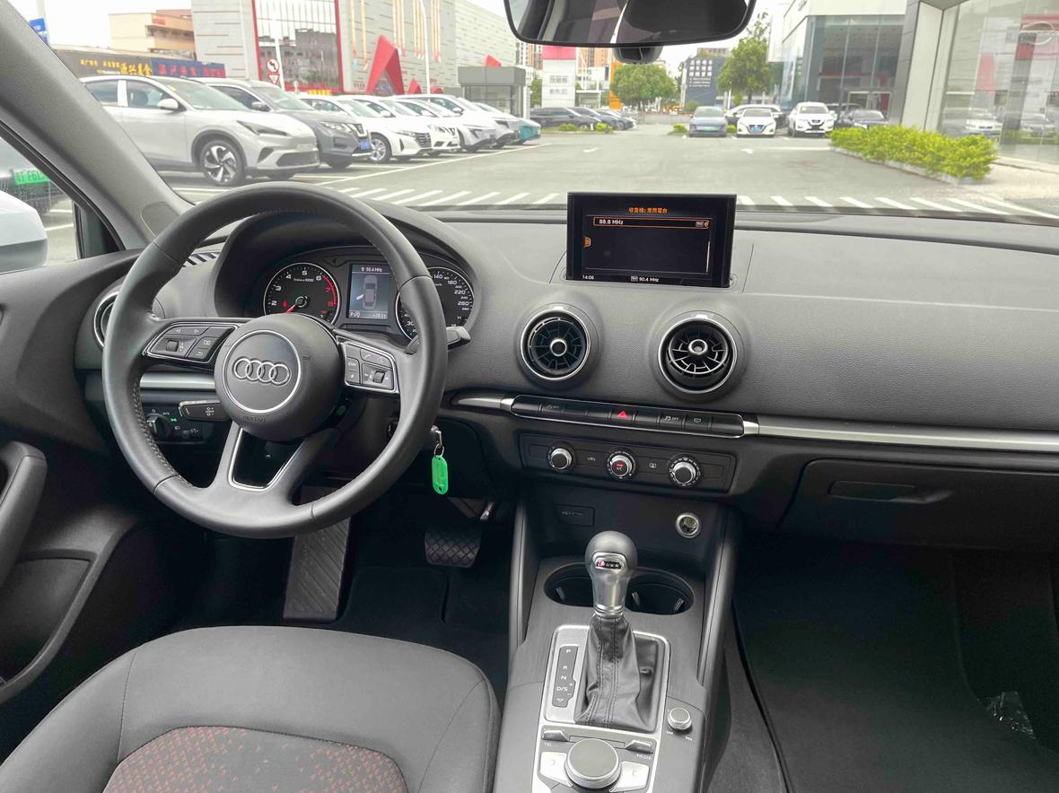 Audi A3 2020 Facelift Limousine 35 TFSI Progressive China VI