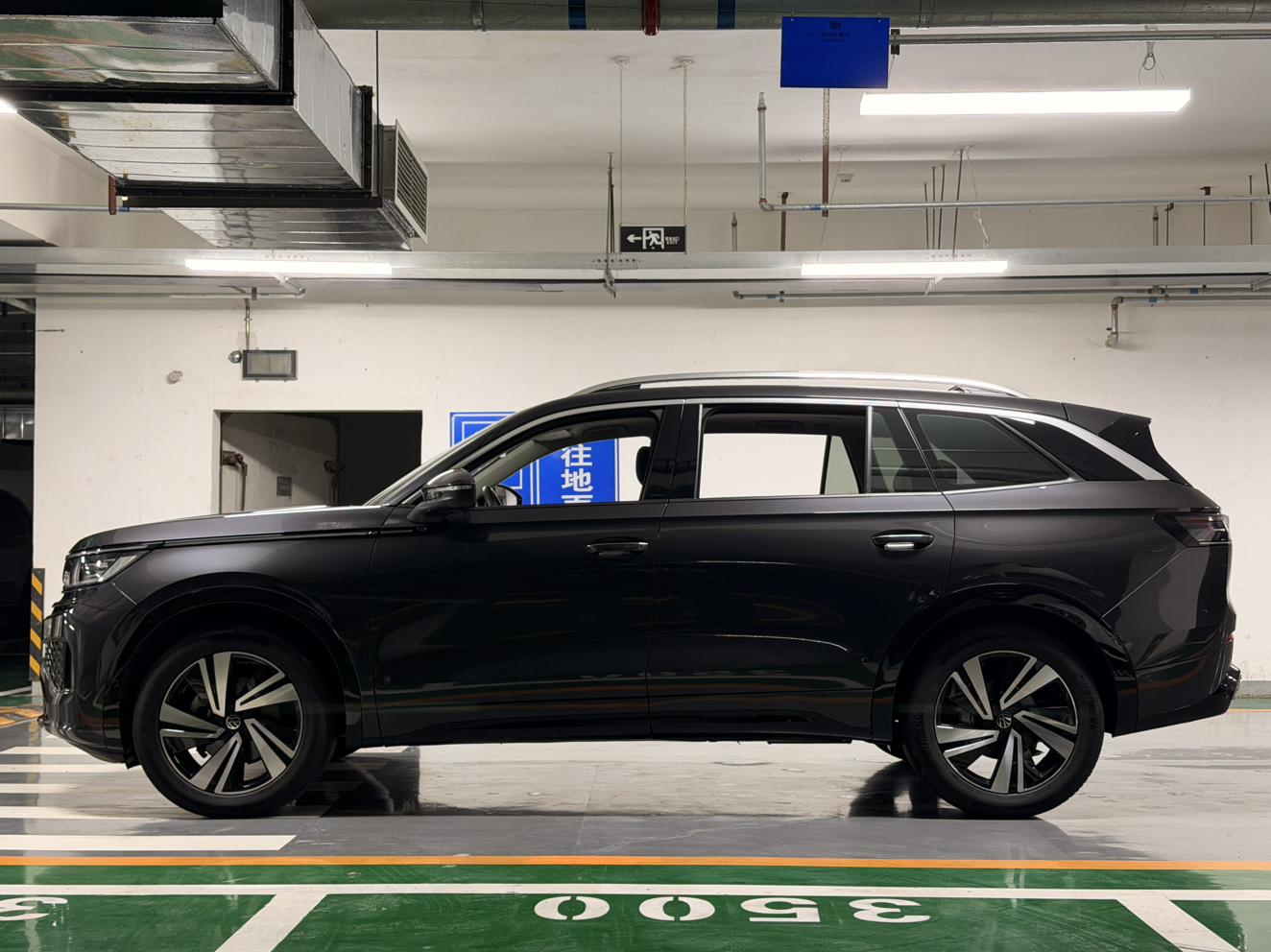 Volkswagen 2024 380TSI 4WD R-line