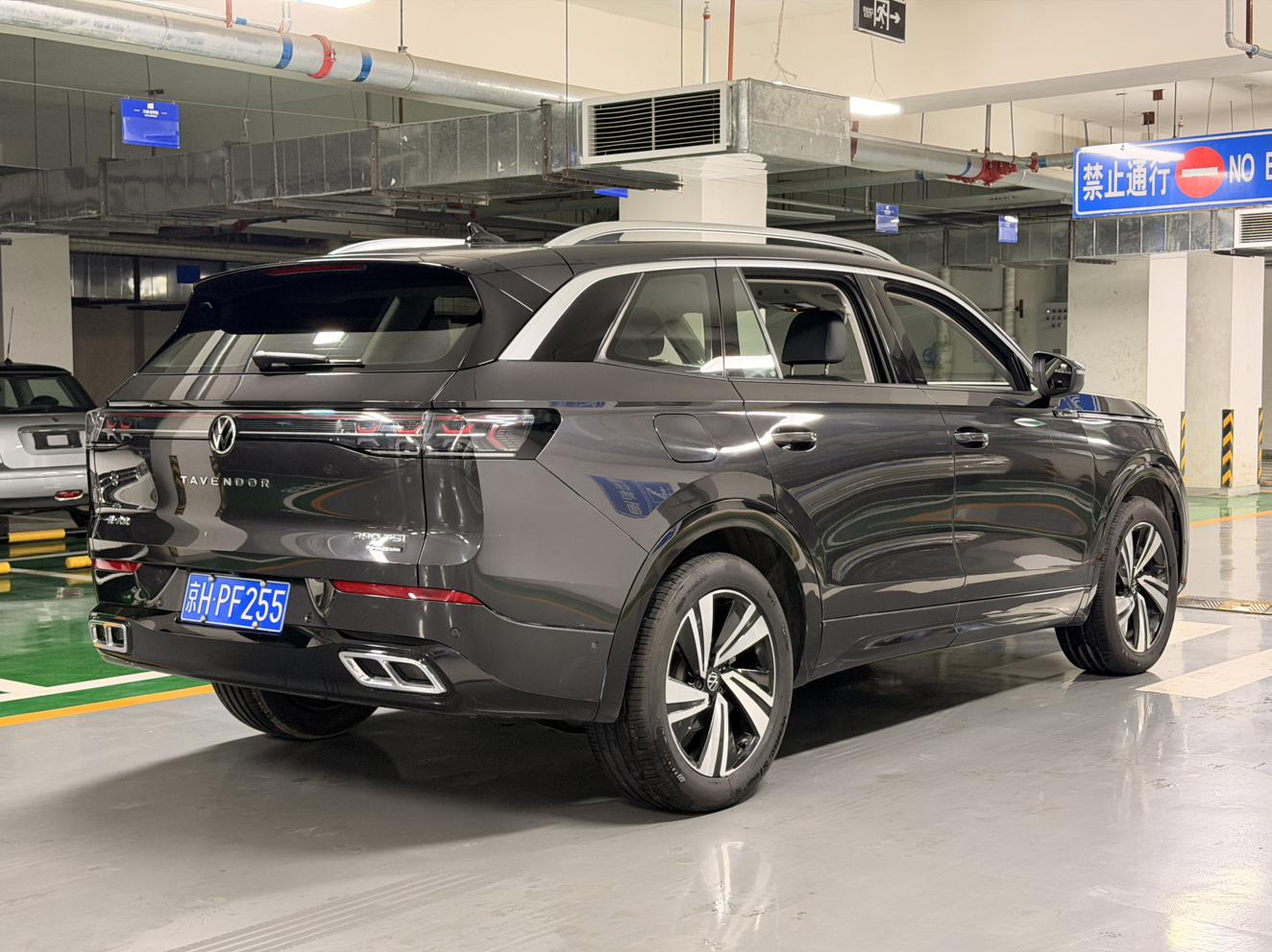 Volkswagen 2024 380TSI 4WD R-line