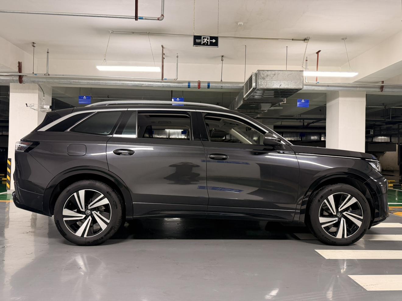 Volkswagen 2024 380TSI 4WD R-line