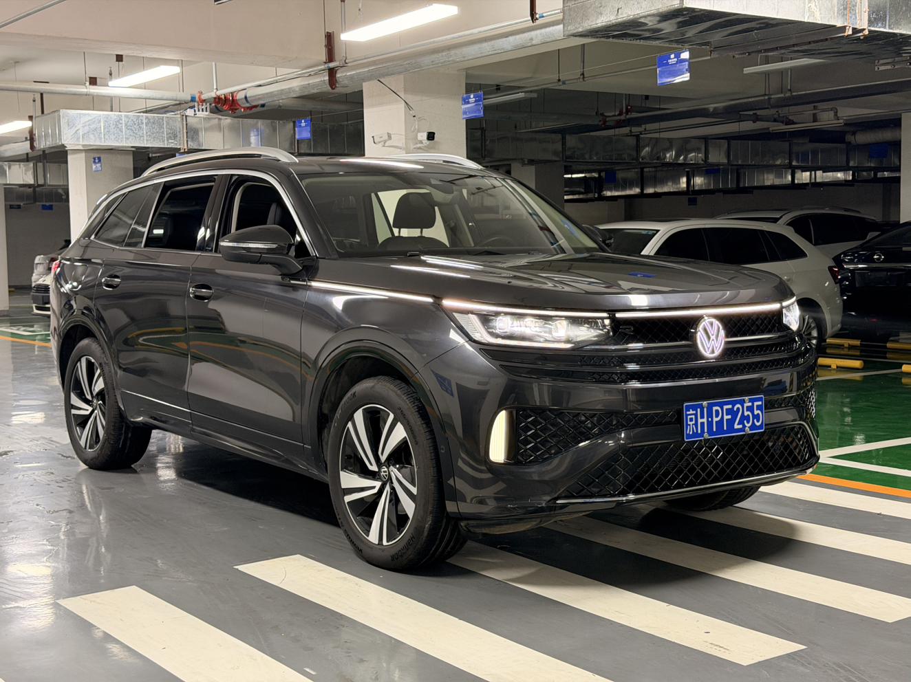 Volkswagen 2024 380TSI 4WD R-line