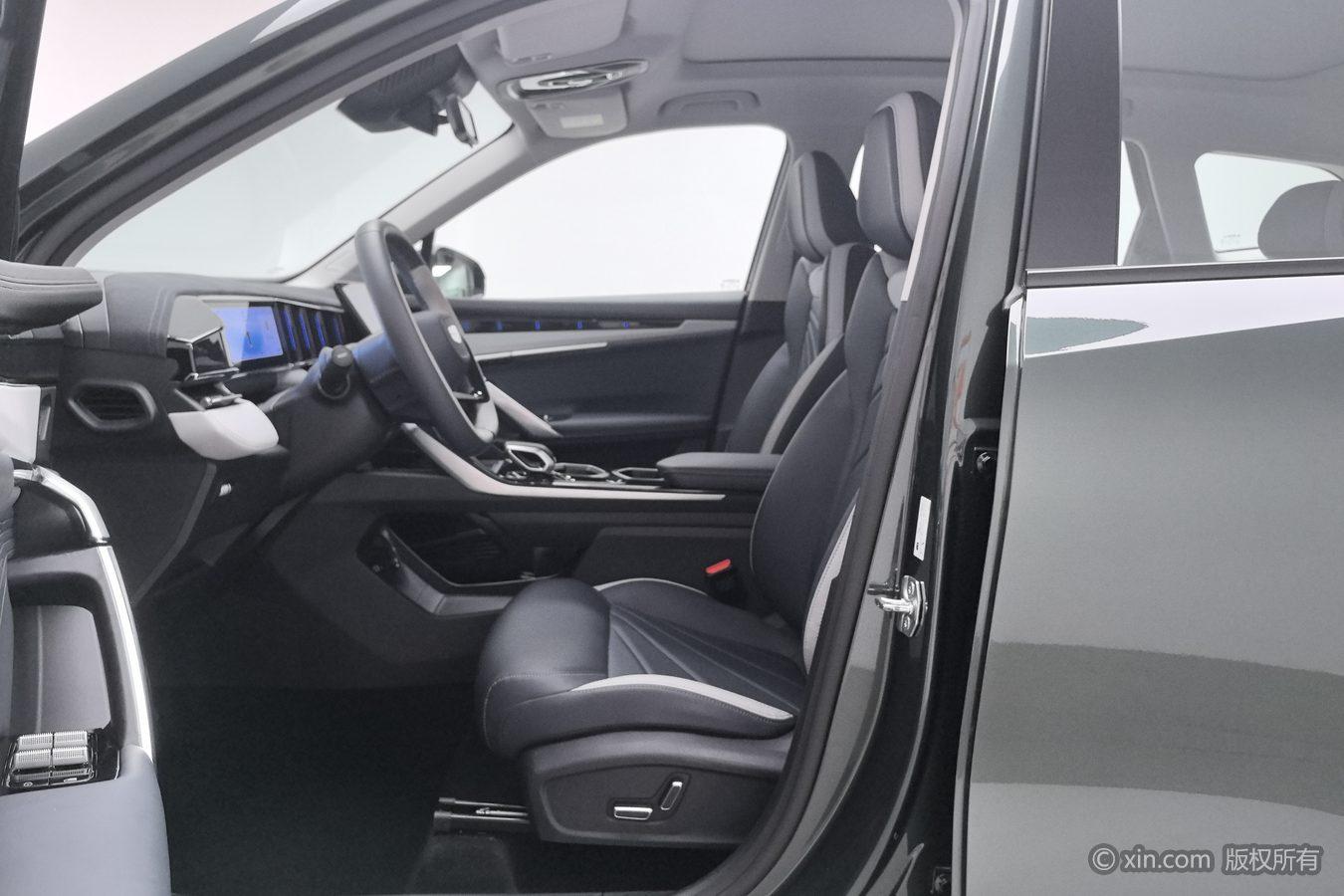 Geely Boyue L 2023 1.5TD DCT Glory