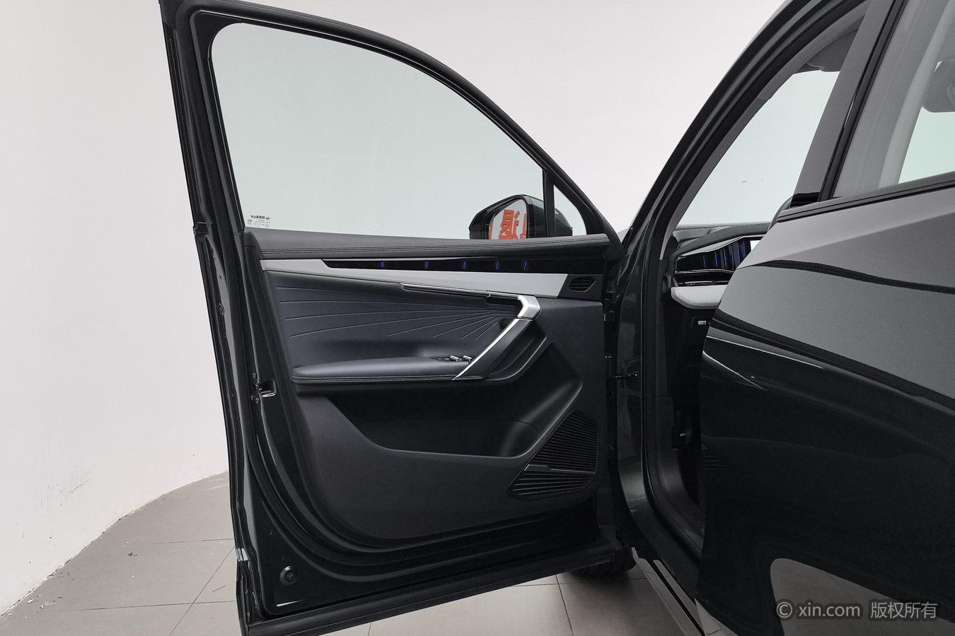 Geely Boyue L 2023 1.5TD DCT Glory