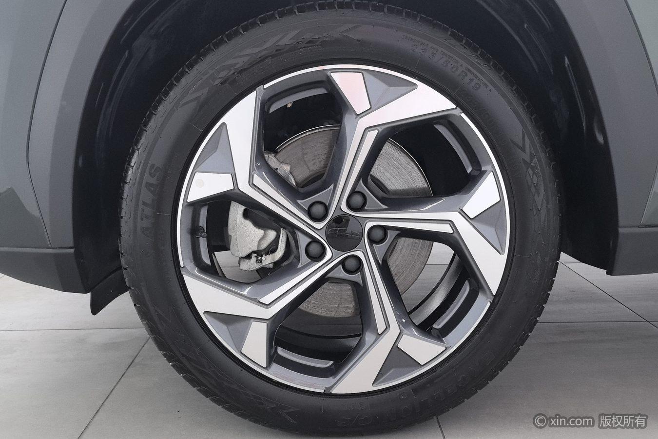 Geely Boyue L 2023 1.5TD DCT Glory
