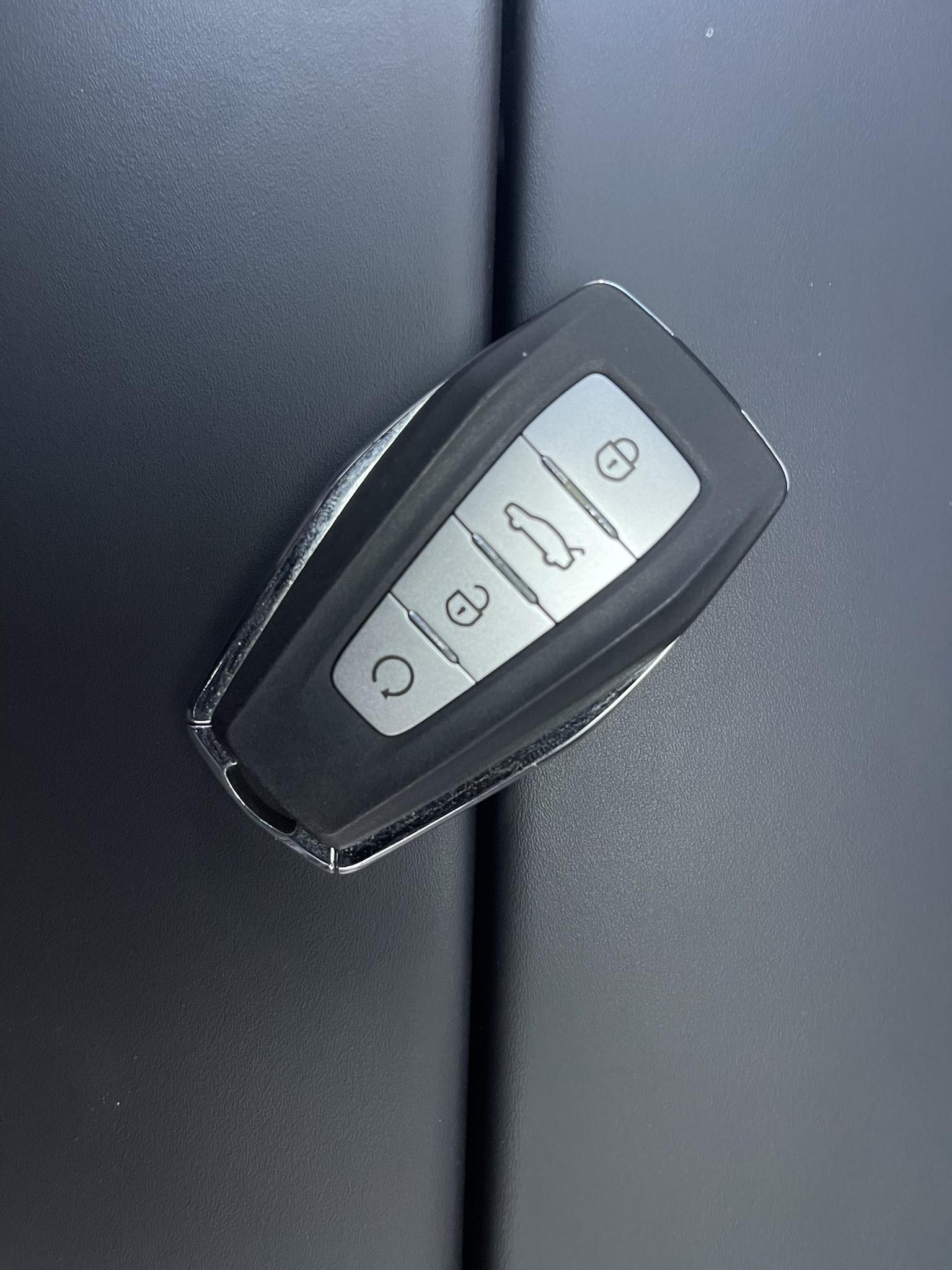Geely 2021 1.8T Navigator +
