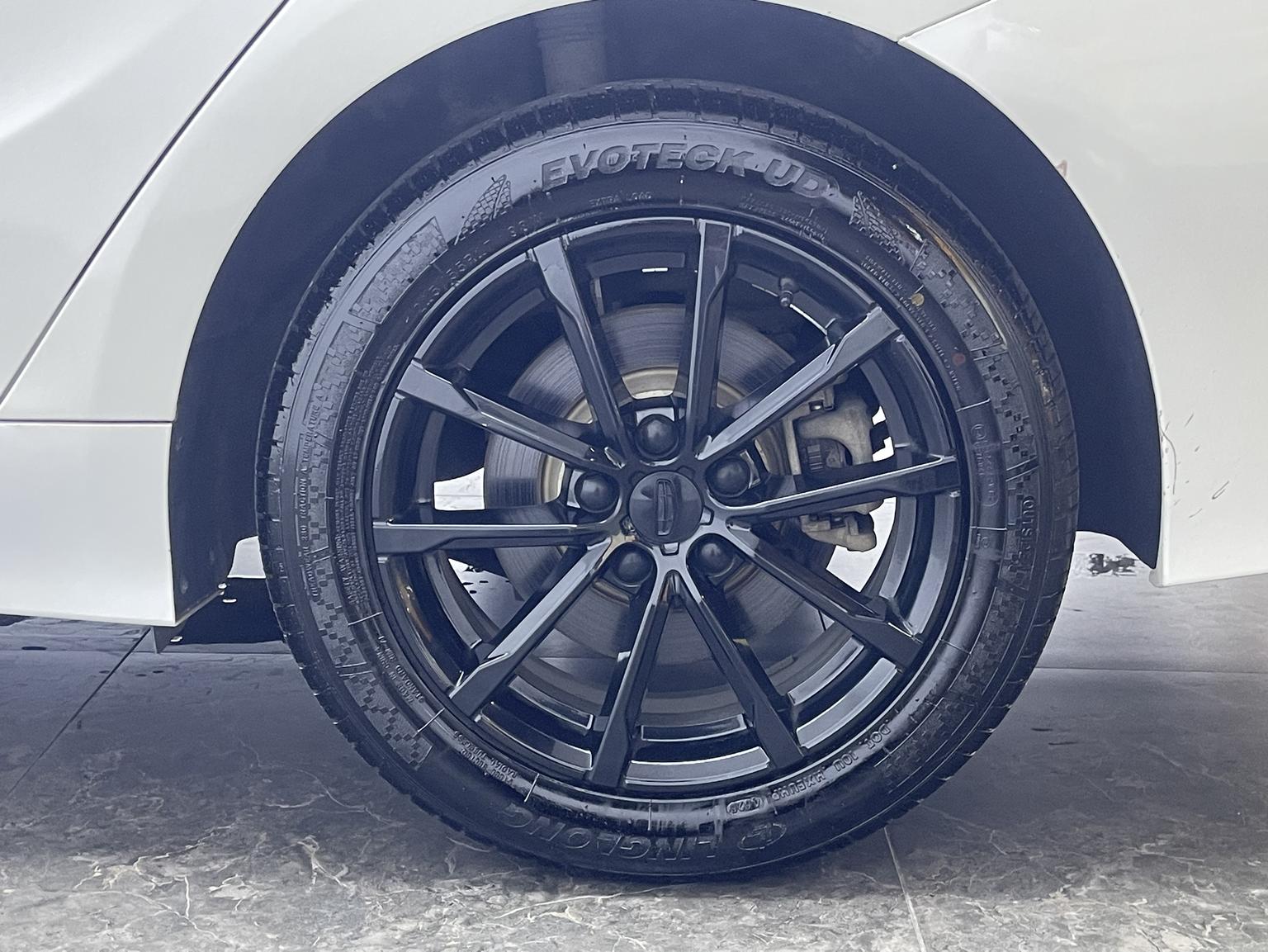 Geely 2021 1.8T Navigator +