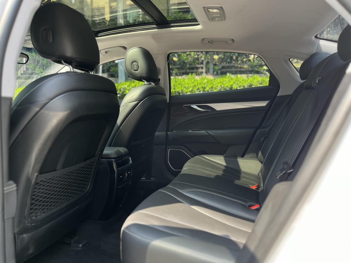 Geely 2021 1.8T Navigator +