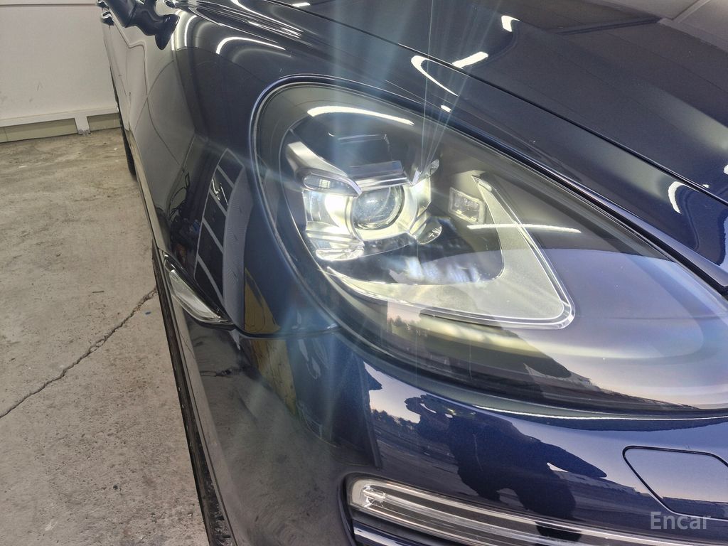 Porsche New Cayenne 3.0 Diesel Platinum Edition 2012