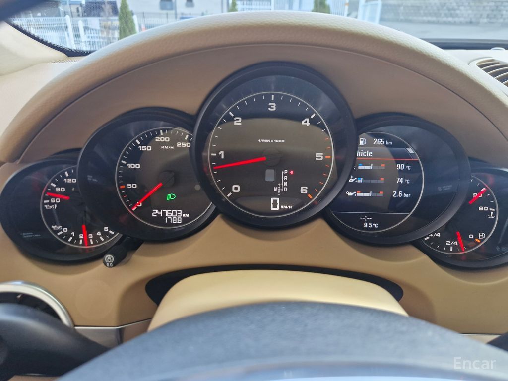 Porsche New Cayenne 3.0 Diesel Platinum Edition 2012