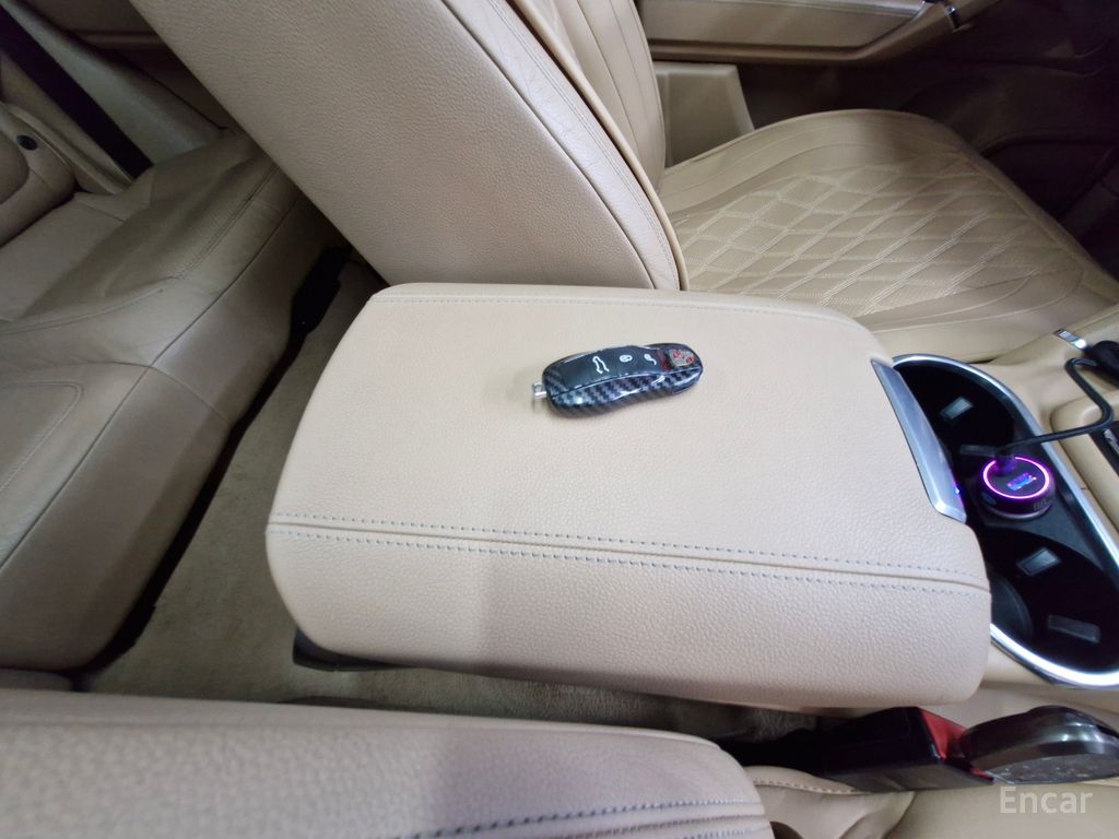 Porsche New Cayenne 3.0 Diesel Platinum Edition 2012