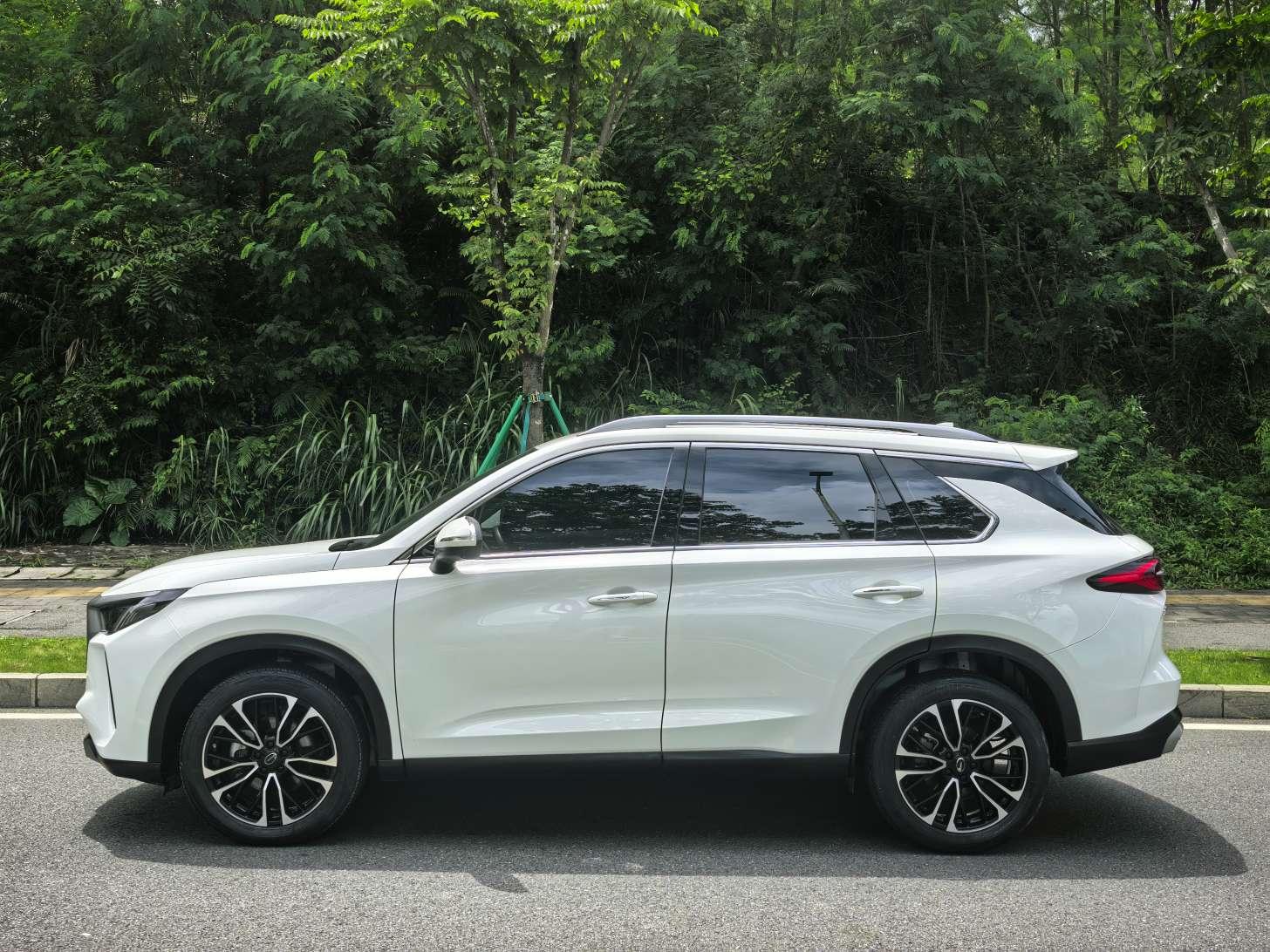 GAC Trumpchi Trumpchi GS4 PLUS 2022 270T Auto Star