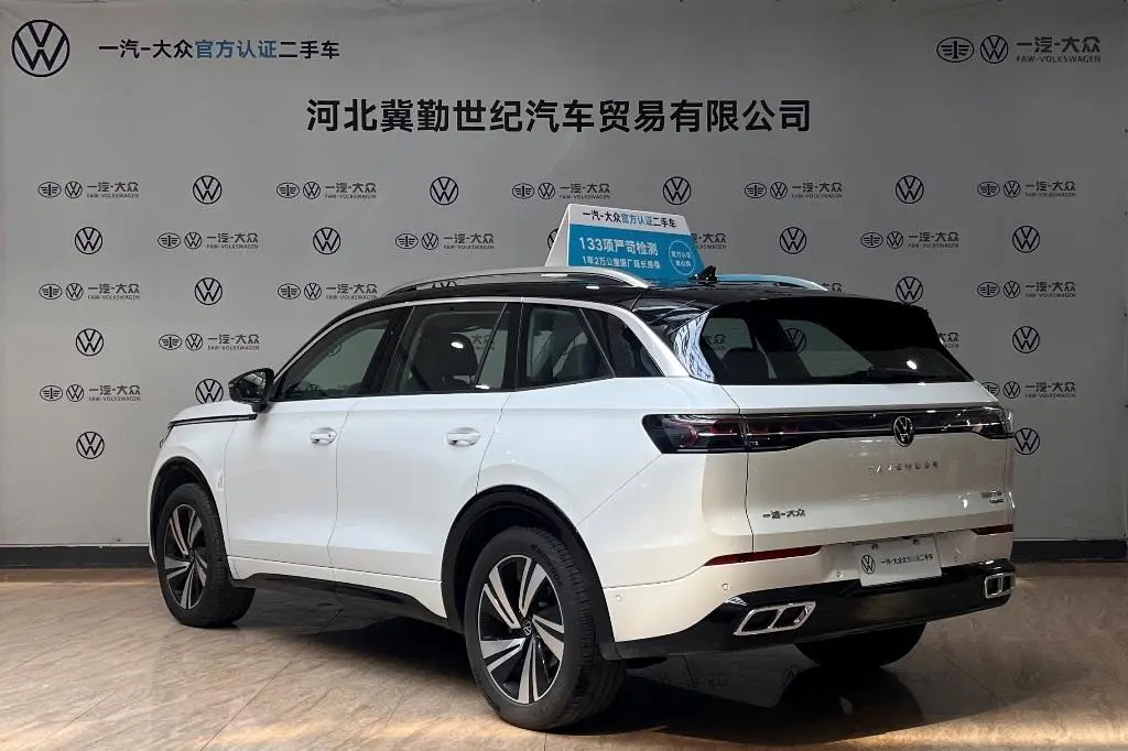 Volkswagen 2025 380TSI 4WD R-line