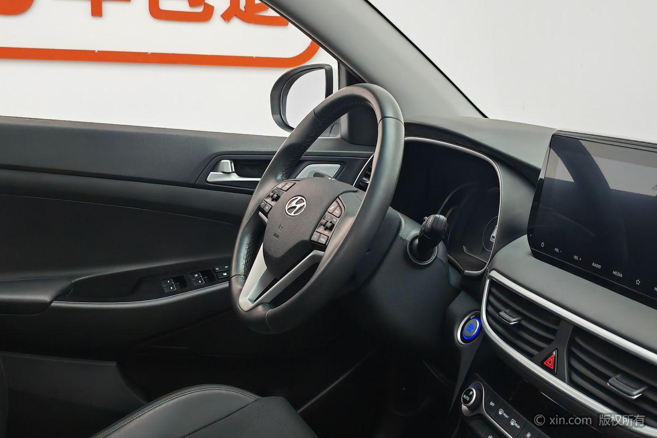 Hyundai Tucson 2020 280TGDi DCT 2WD Fashion China VI