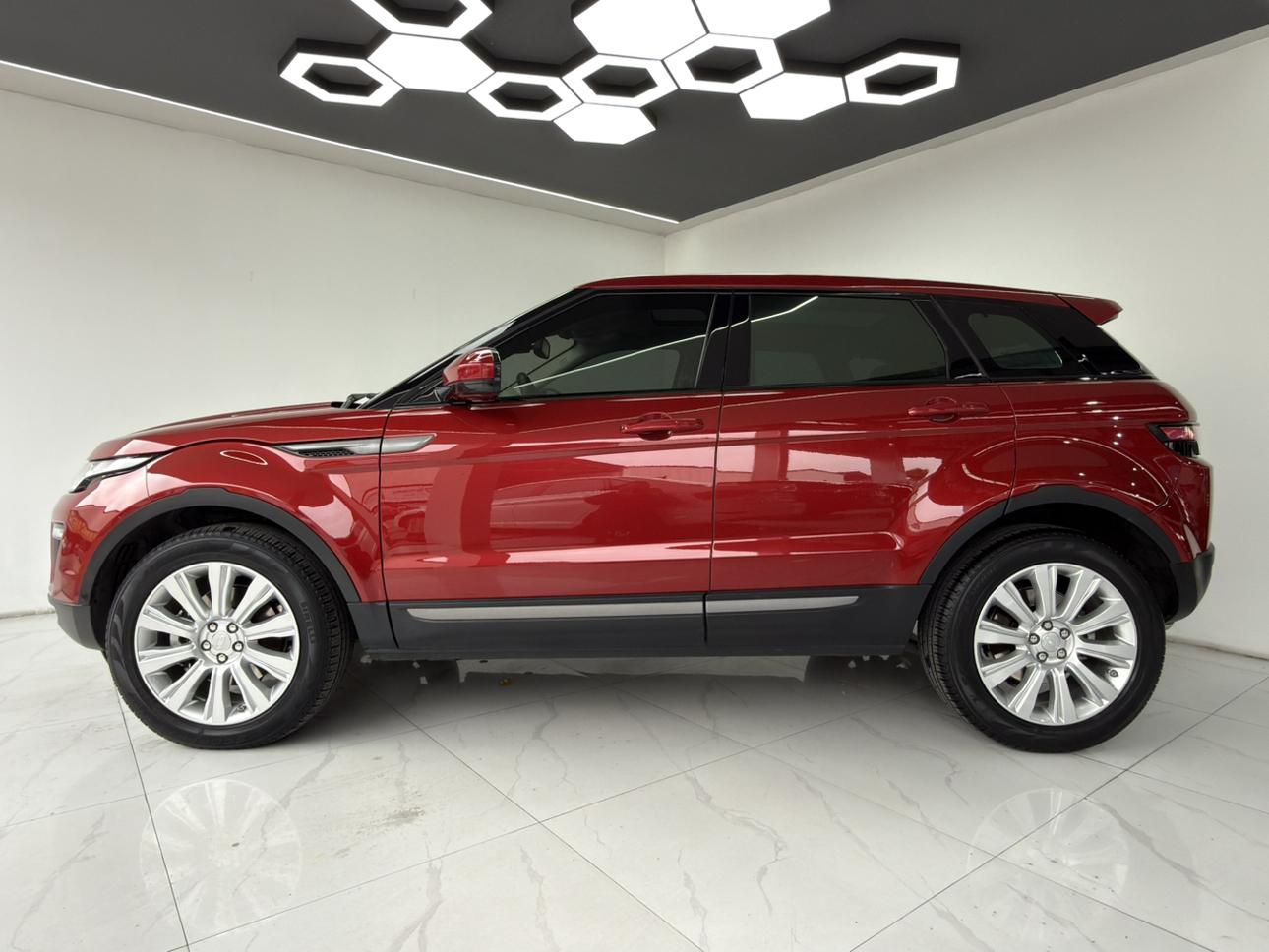 Land Rover Range Rover Evoque 2018 240PS SE Smart Shine