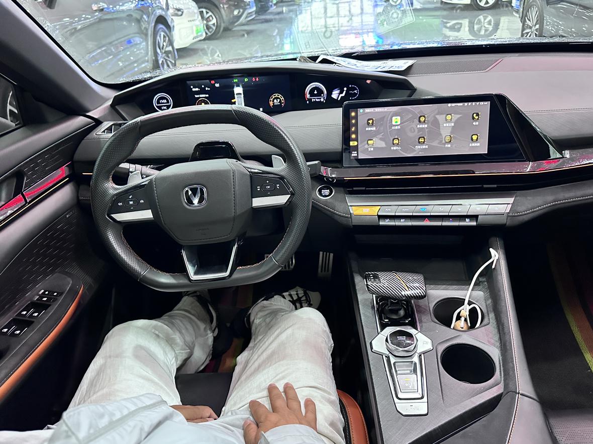 Changan UNI-V 2022 2.0T