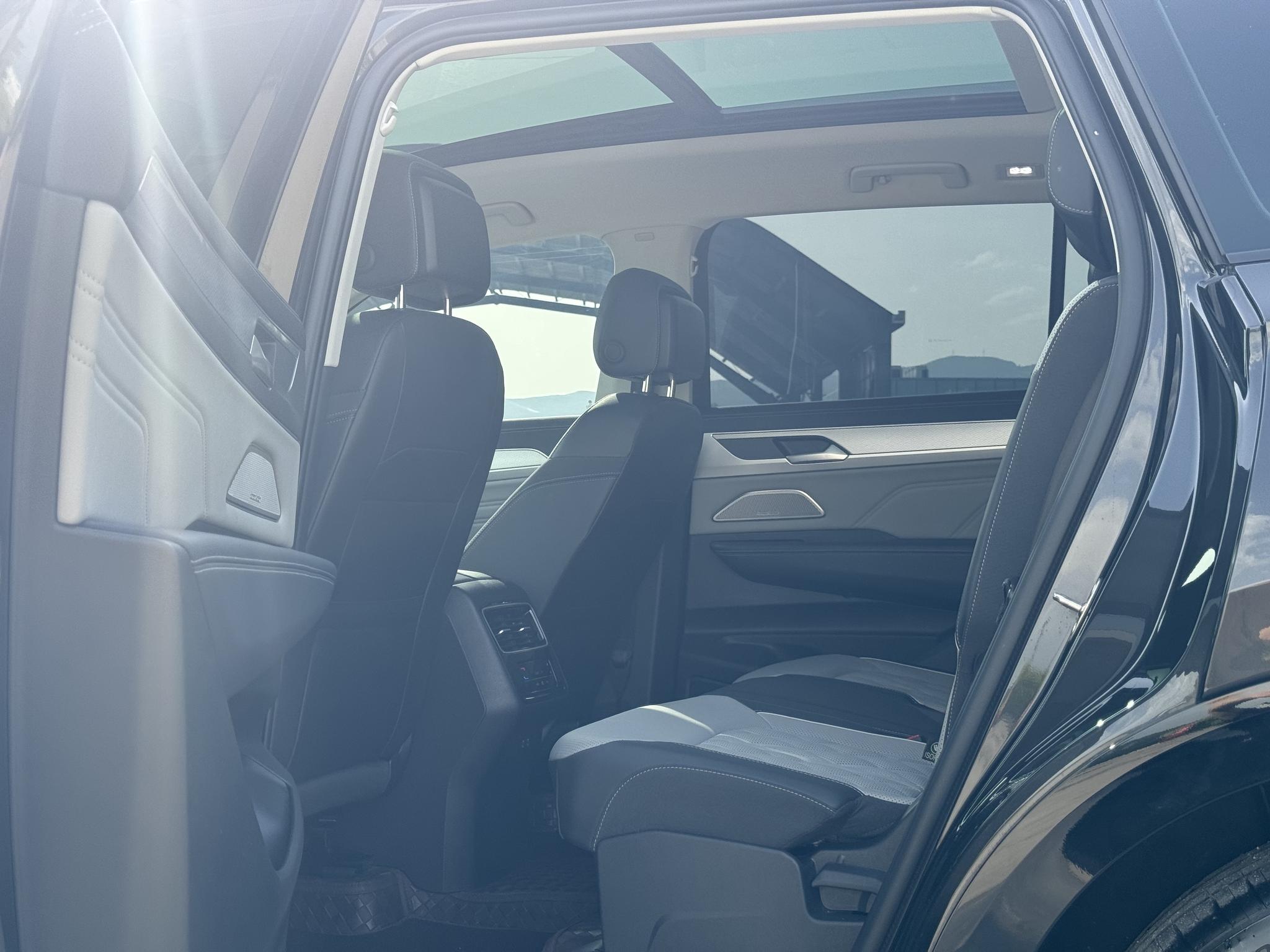 Volkswagen 2024 380TSI 4WD R-Line