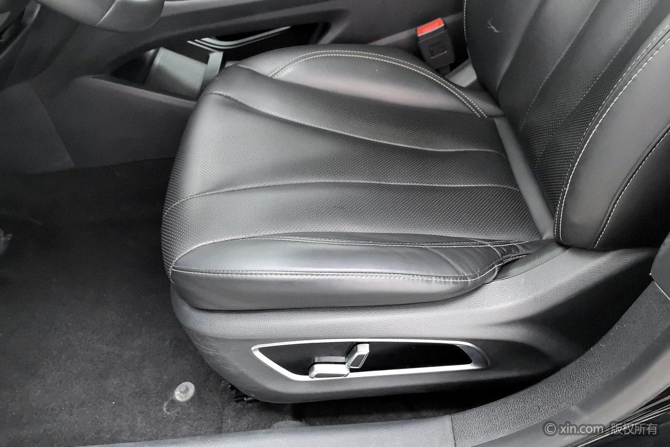 Geely 2021 1.8T Navigator +