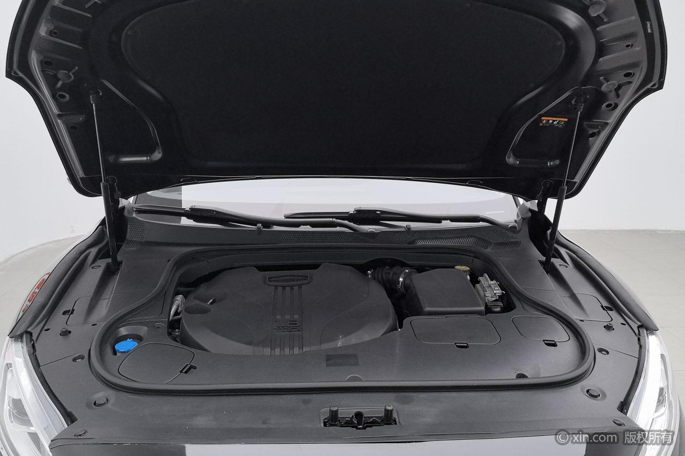 Geely 2021 1.8T Navigator +