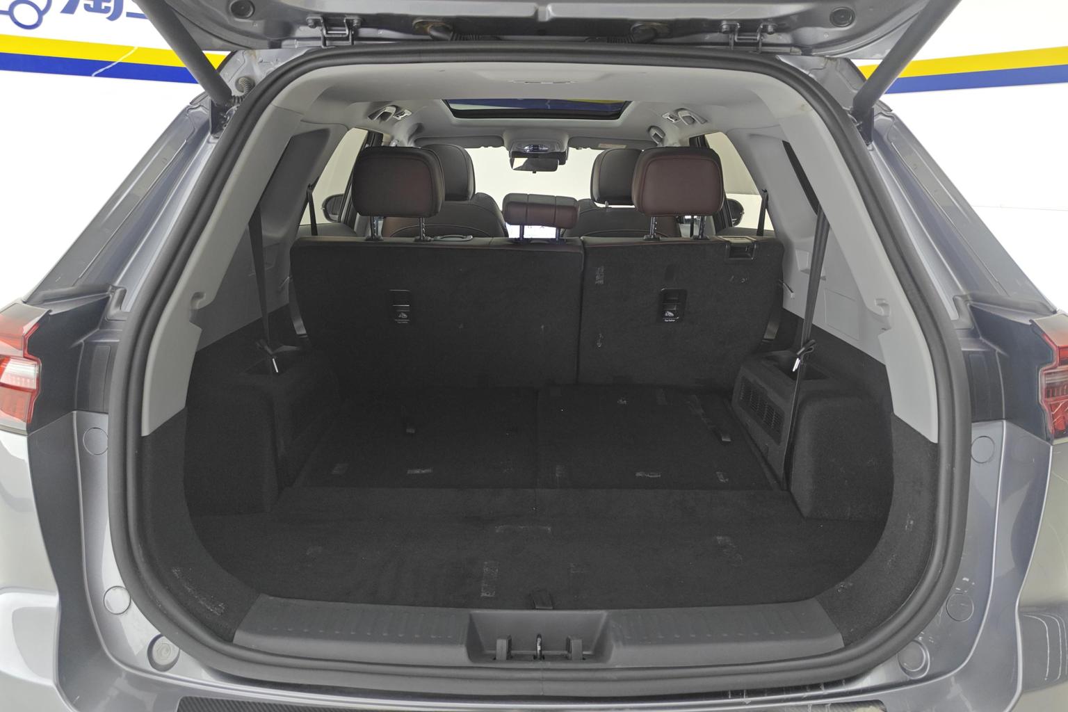 Tiggo 8 PRO 2024 Champion Edition 390T Two-wheel drive Proud Edition 7 seats