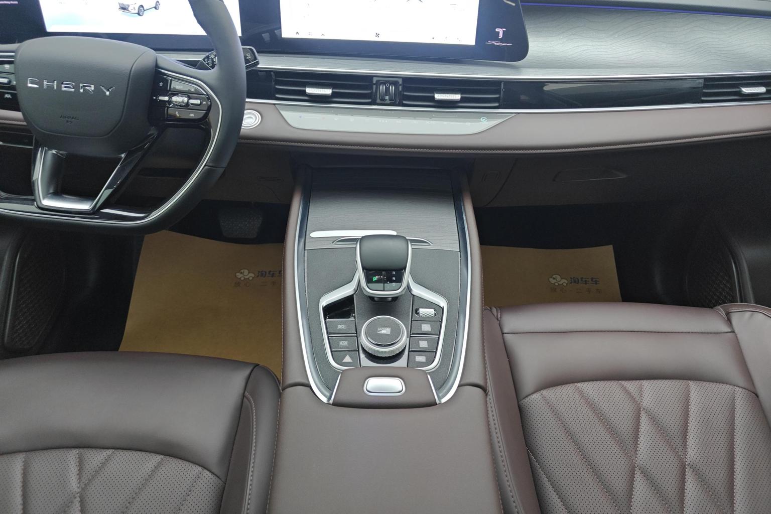Tiggo 8 PRO 2024 Champion Edition 390T Two-wheel drive Proud Edition 7 seats