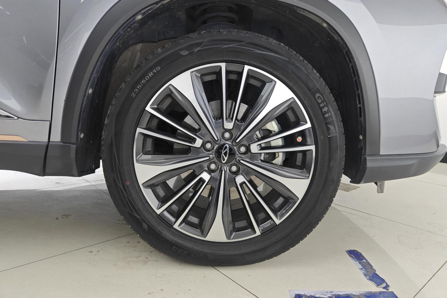 Tiggo 8 PRO 2024 Champion Edition 390T Two-wheel drive Proud Edition 7 seats